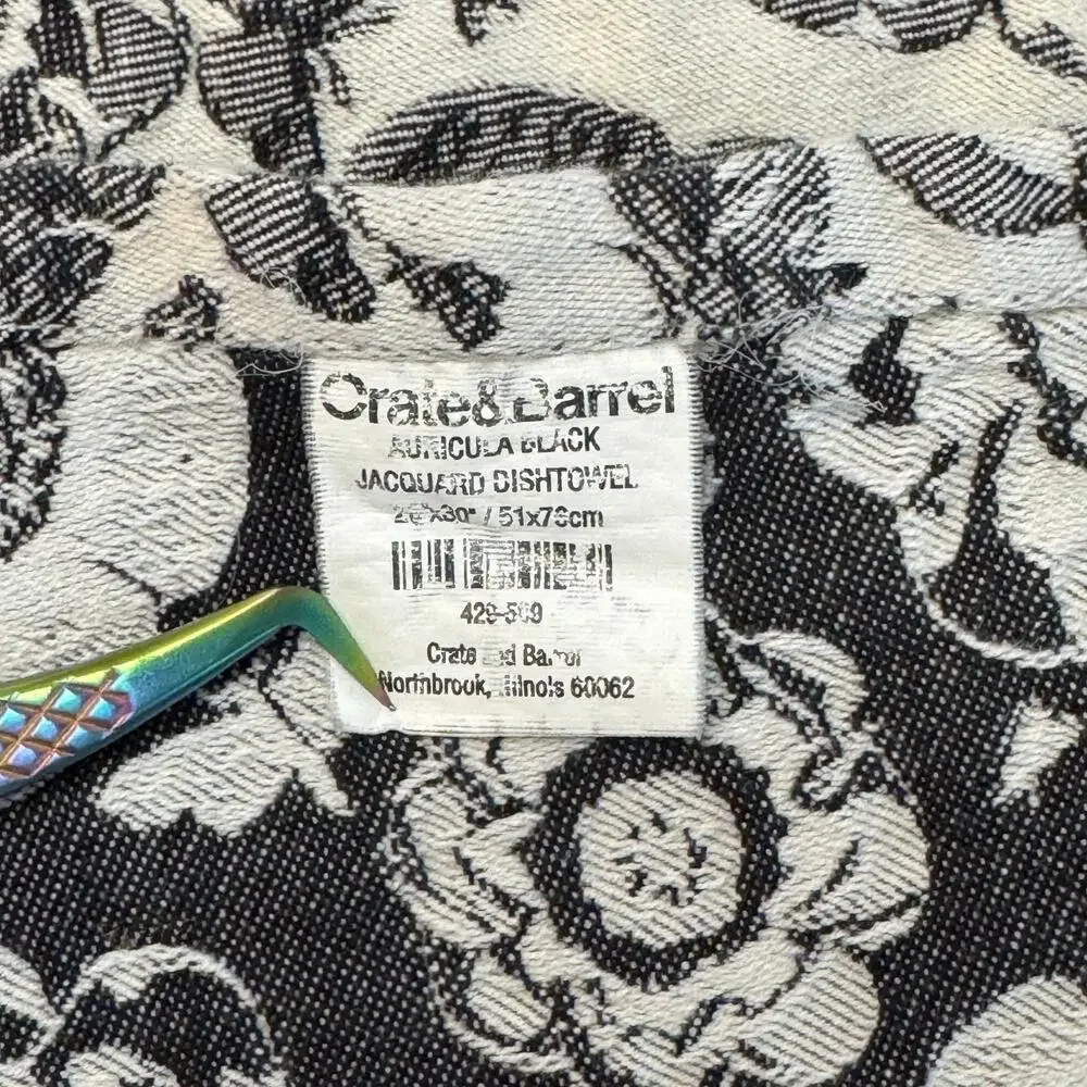 Crate & Barrel Dishtowels Cotton Black & White Floral Jacquard Set of 2 in EUC